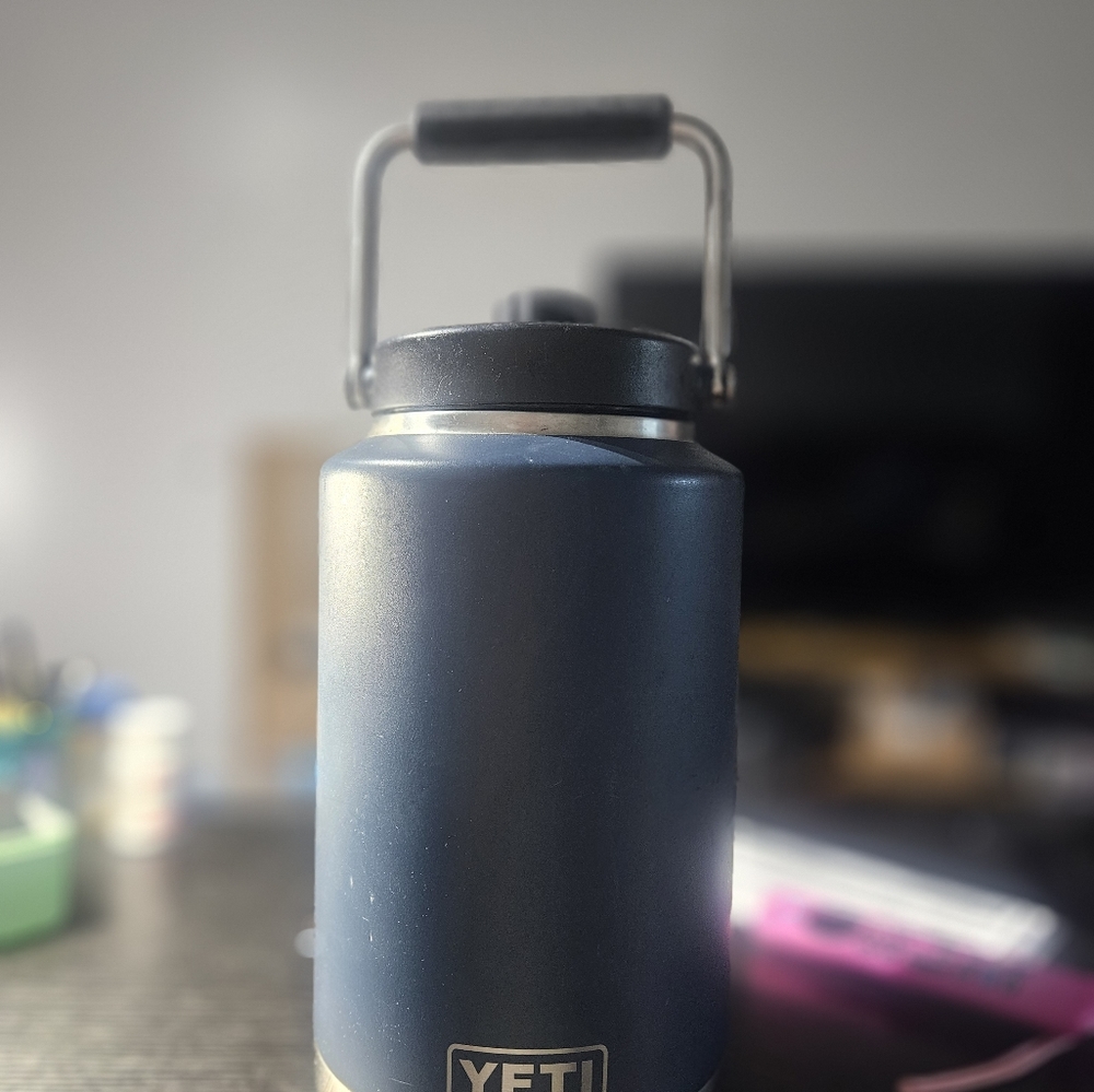 Yeti One Gallon jug